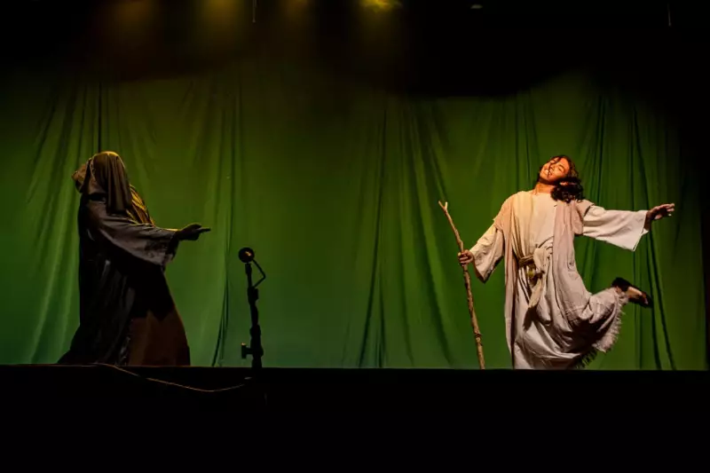 35ª Mostra de Teatro de Santarém: Humor e Cultura Tomam Conta dos Palcos no Sexto Dia