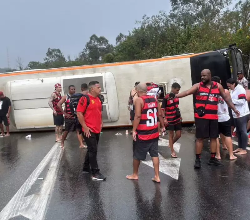 Acidente com ônibus de torcedores do Flamengo na BR-101: 'Poderia ter sido uma tragédia maior', diz passageiro