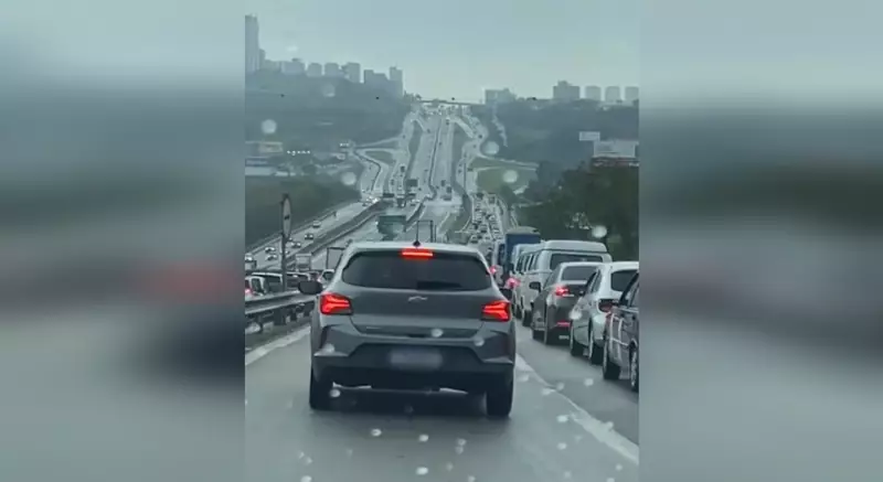 Acidente interdita Rodovia Raposo Tavares em Sorocaba: tráfego parado na altura do km 101