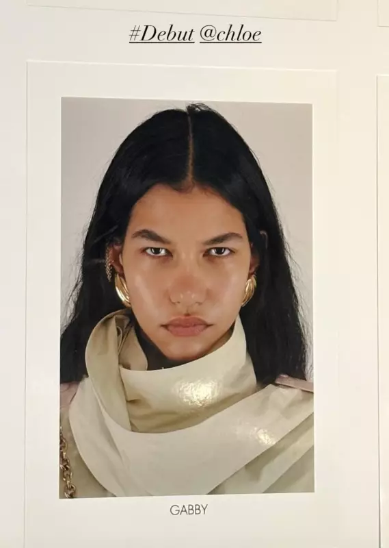 Acre no topo da moda mundial! Modelo de 18 anos brilha na Paris Fashion Week