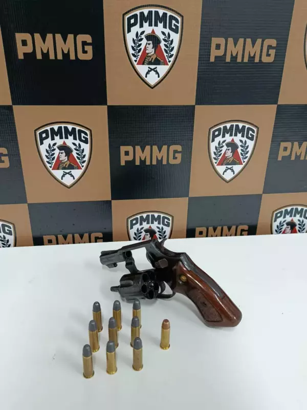 Adolescente é detido com arma em Coronel Fabriciano após plano de assassinato ser denunciado