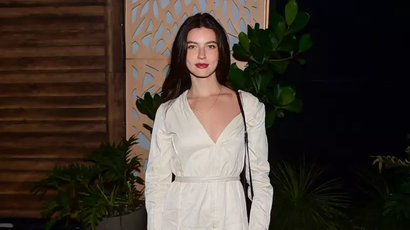 Alanis Guillen Revela: Apoio da Namorada Produtora Nos Bastidores de 'Três Graças'