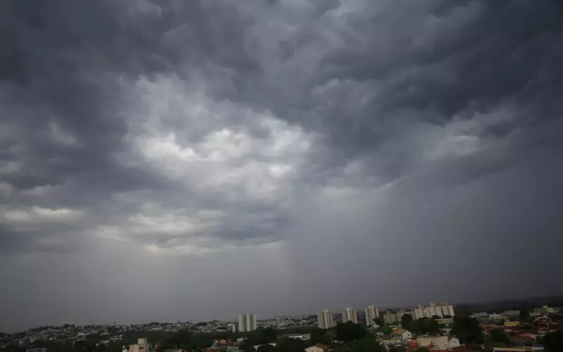 Alerta de tempestade em Goiás: mais de 100 cidades em risco nesta quarta-feira