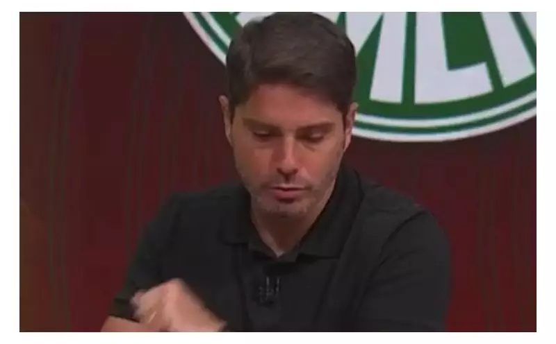 Apresentador do Sportv vira alvo de críticas após série de gafes em análise do Palmeiras