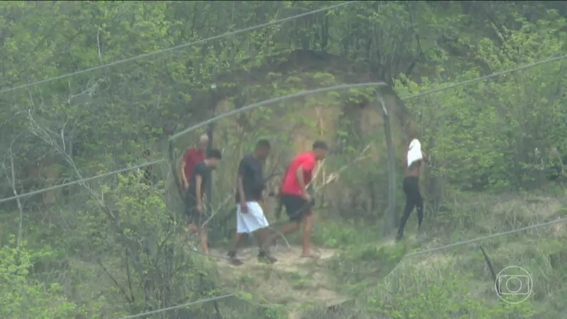 Após Megaoperação, Policiamento nos Complexos da Penha e Alemão Retorna sem Ocupação Territorial