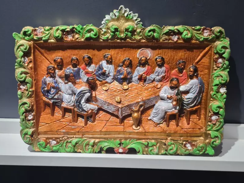 Arte Sacra em Destaque: Exposição de Carlos Cantuária Encanta Macapá com Obras que Unem Fé e Tradição