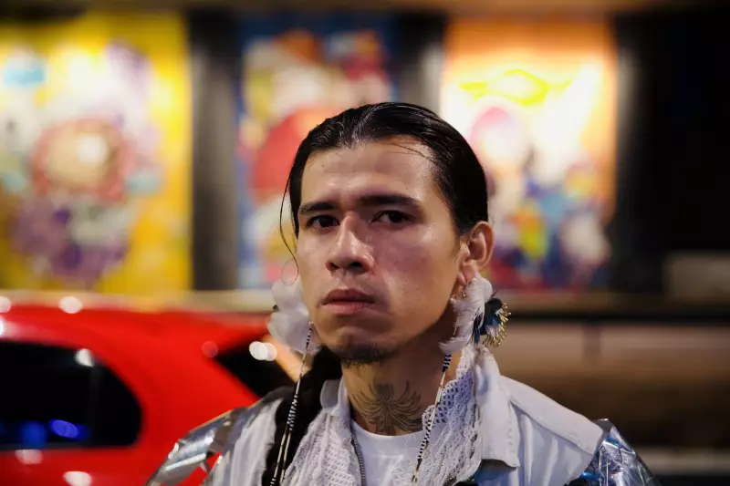 Artista Indígena de Roraima Brilha em Festival no Pará ao Lado de Marina Sena, Mano Brown e Martinho da Vila