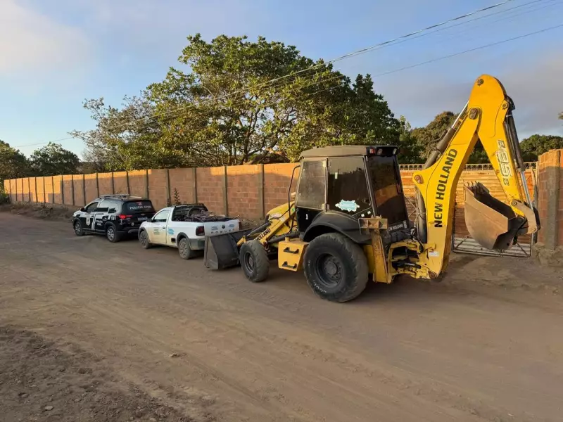 BAHIA: Polícia prende quadrilha por furto de água com ligações diretas na rede em Salvador