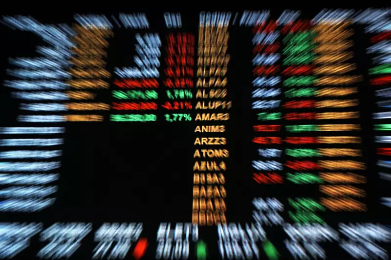 Bolsa despenca e dólar dispara: entenda o que está acontecendo com o mercado brasileiro