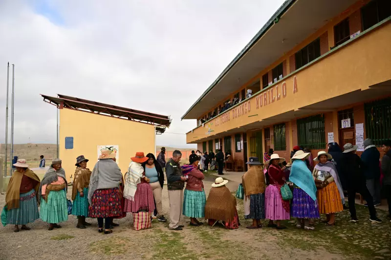 Bolívia Decide: Candidatos Convocam Eleitores para as Urnas em Pleito Decisivo
