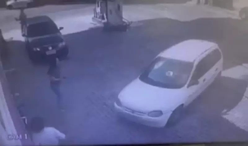 Briga por Tarefas em Posto de Combustível Termina em Atropelamento: Colega de Trabalho é Vítima de Violência no Trabalho