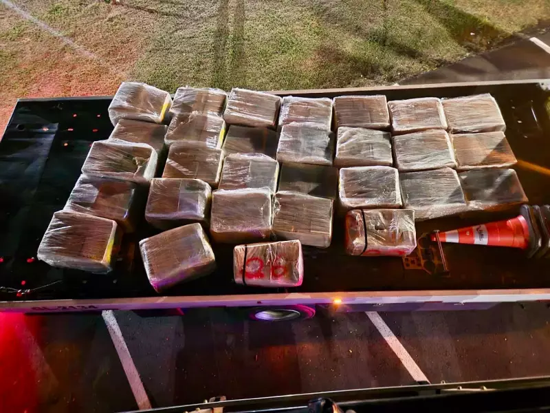 Caminhoneiro é Flagrado com Carga de Maconha em Itatinga: Apreensão na Rodovia