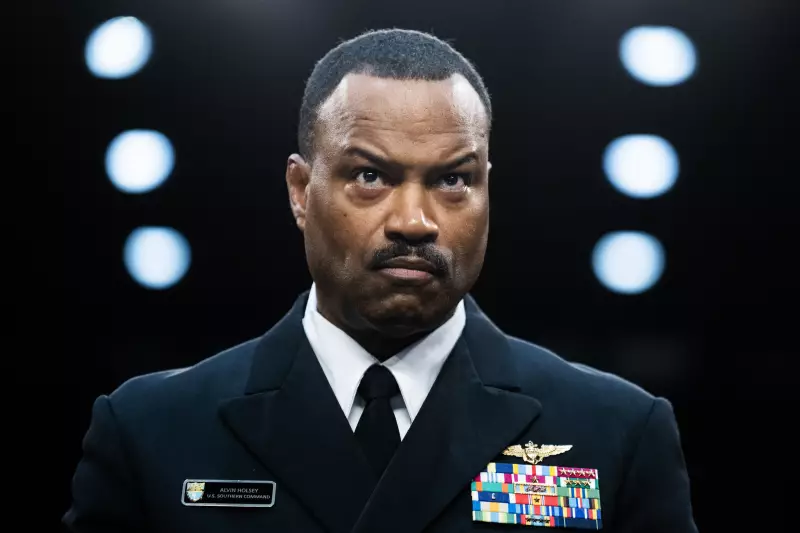 Chefe Militar dos EUA na América Latina deixa cargo em meio a tensões com Venezuela