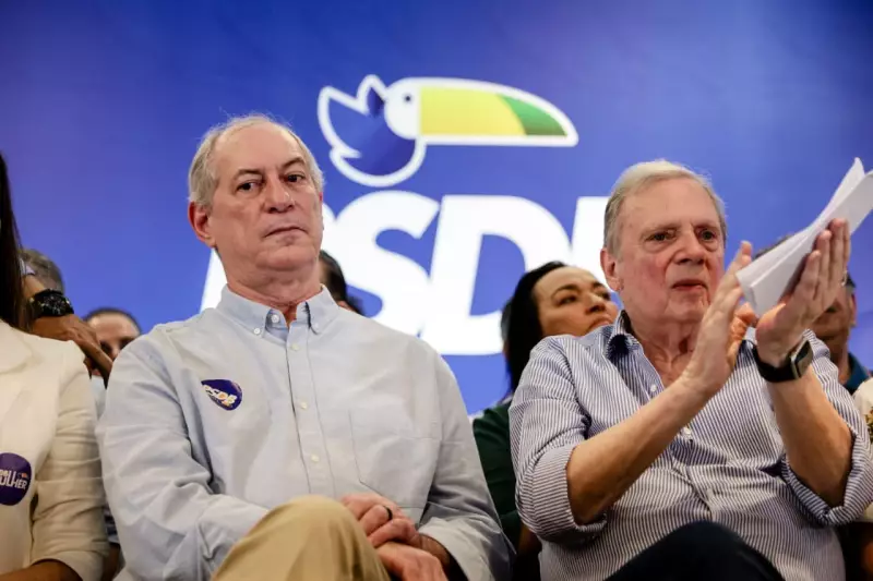 Ciro Gomes surpreende e se filia ao PSDB no Ceará ao lado de lideranças oposicionistas