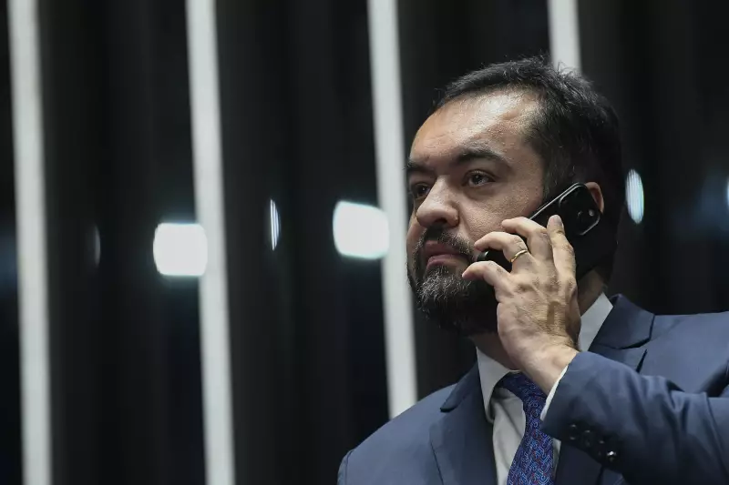 Cláudio Castro Explode nas Redes: Mais de 500 Mil Seguidores Após Megaoperação no Rio