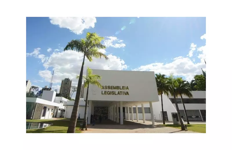 Concurso da Assembleia de Goiás: Salários de até R$ 10 mil! Edital com 30 vagas já está disponível