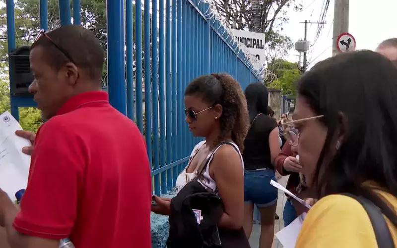 Concurso em Varginha atrai multidão de 40 mil e aquece economia local