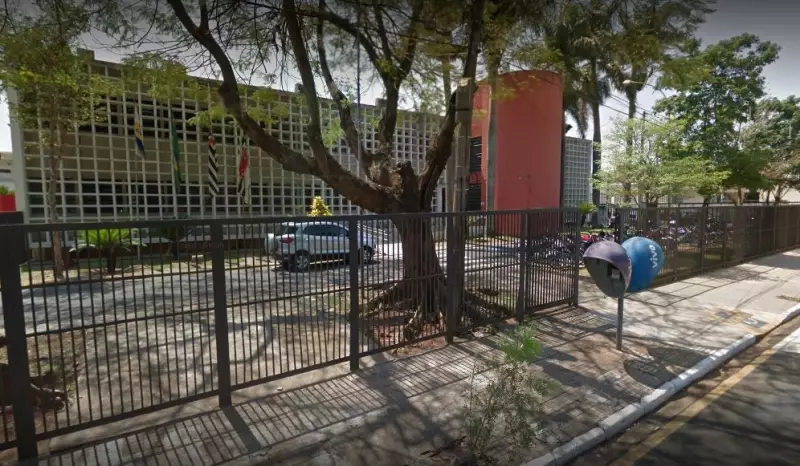 Condenação de 14 anos por assassinato de morador de rua em Bauru: crime bárbaro por celular