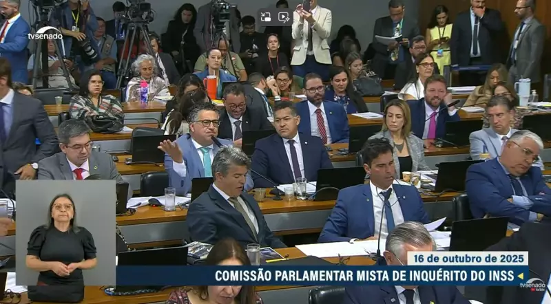 CPI do INSS Vira Palco de Bate-Boca: Presidente da Comissão Assinou Pedido, Mas Agora Nega Apoio