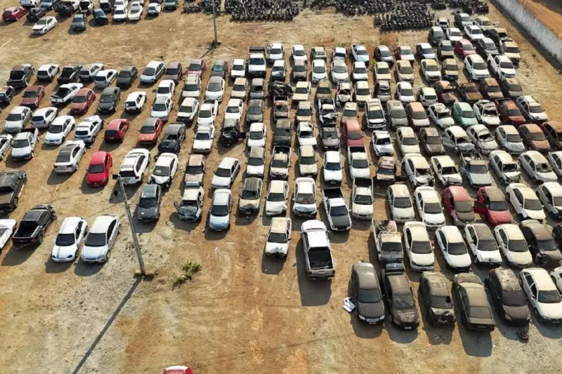 Detran alerta: quase 2 mil veículos apreendidos no Tocantins podem ir a leilão | Lista completa