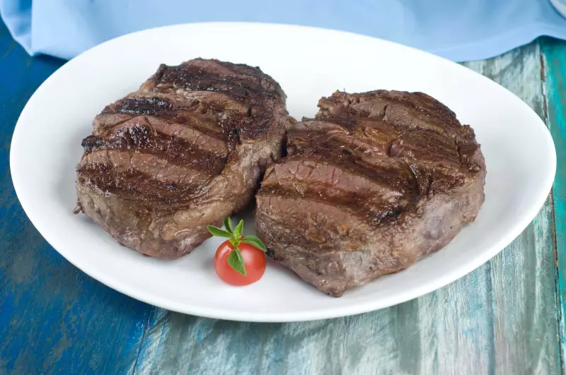 Dieta Carnívora: Solução Milagrosa ou Risco Iminente à Saúde? Descubra os Fatos