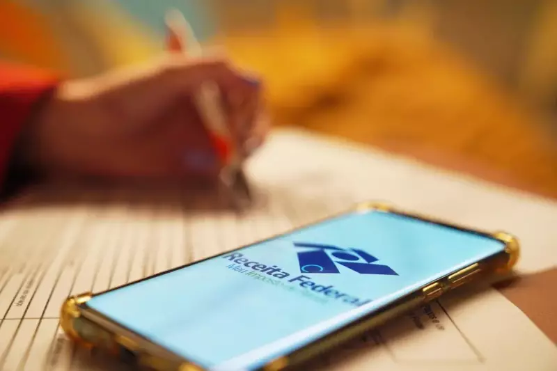 Dinheiro na Conta: Receita Federal Libera Último Lote de Restituição do IR 2025