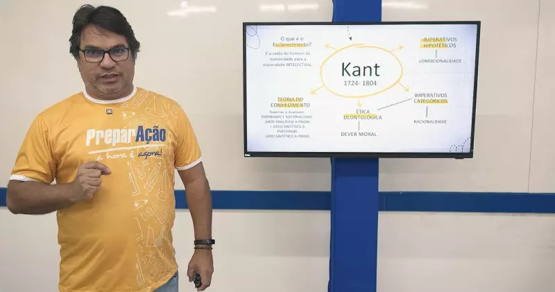 Domine a Ética Deontológica de Kant: Guia Definitivo para se Dar Bem no ENEM
