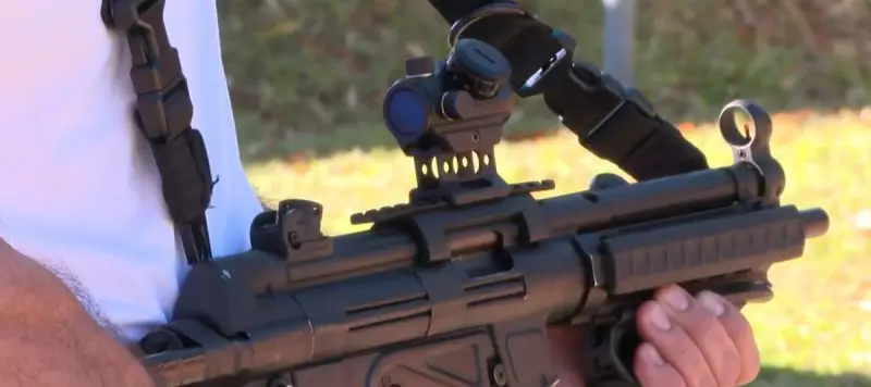 Escândalo em Alagoas: Estado Recusa Fuzis de R$ 5 mil e Abre Licitação para Pagar o Dobro