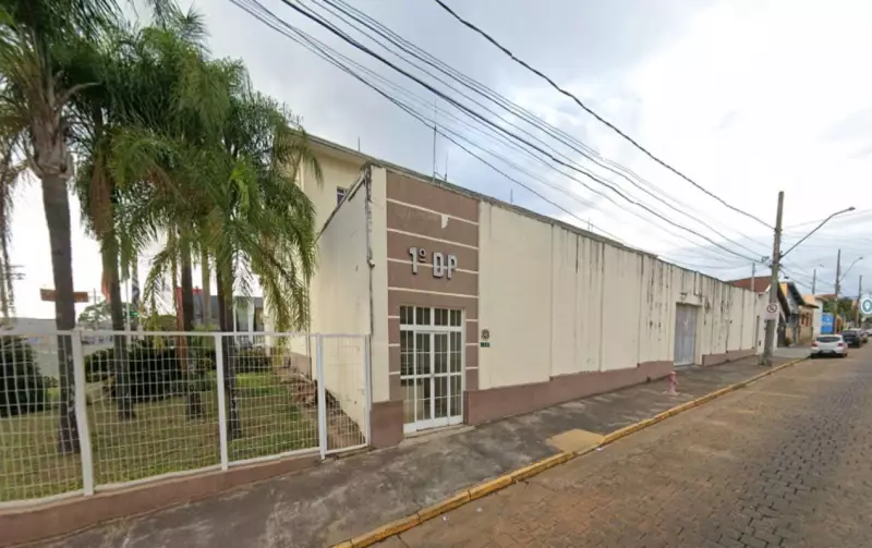 Estudante de Veterinária é Investigada por Morte Cruel de Leitão em Vídeo Chocante