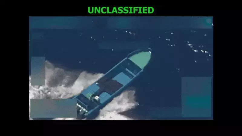 EUA bombardeiam embarcação no Pacífico em operação inédita perto da América do Sul