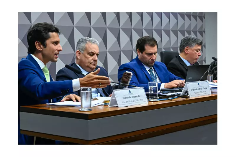 Ex-chefe do INSS e esposa na mira da CPI: esquema de R$ 12 milhões em licitações fraudulentas é revelado