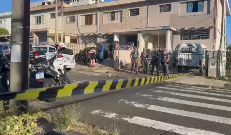 Feminicídio em Americana: Homem Confessa Assassinato da Esposa a Facadas