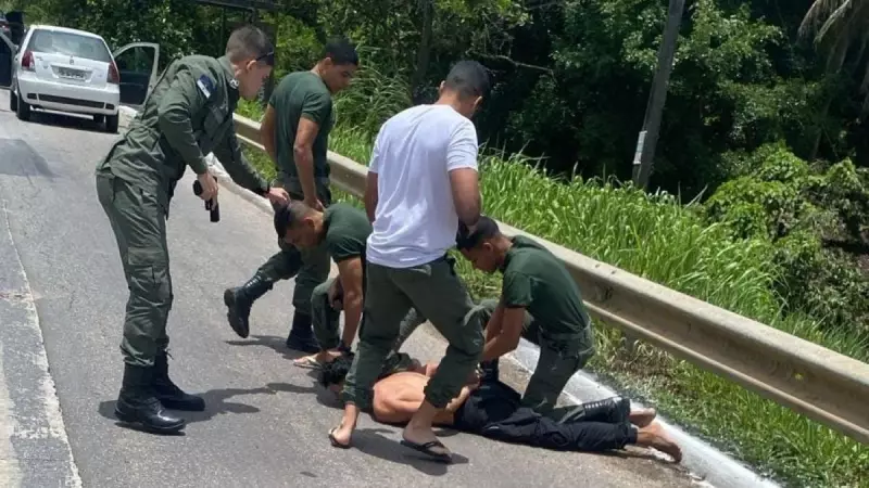 Feminicídio em Pernambuco: Homem é preso após esfaquear companheira em crime brutal