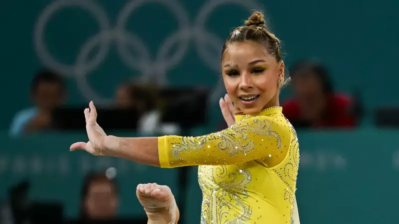 Flávia Saraiva brilha na trave mas fica a um passo do pódio no Mundial de Ginástica