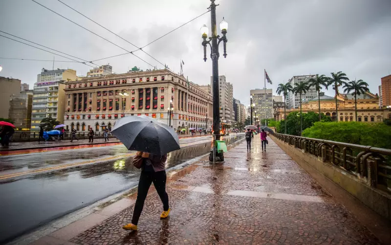 Frio intenso volta a SP: mínimas de 15°C e chuva substituem o sol do fim de semana