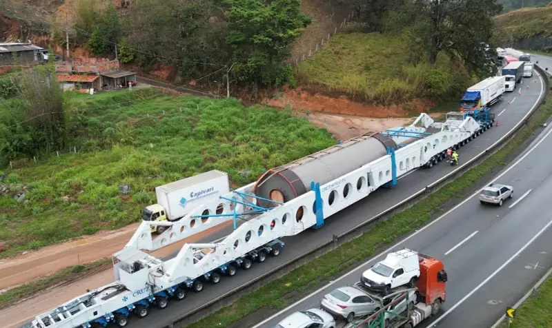 Gigante de 850 Toneladas Paralisada na Fernão Dias: A Megacarreta que Virou Atração na Rodovia