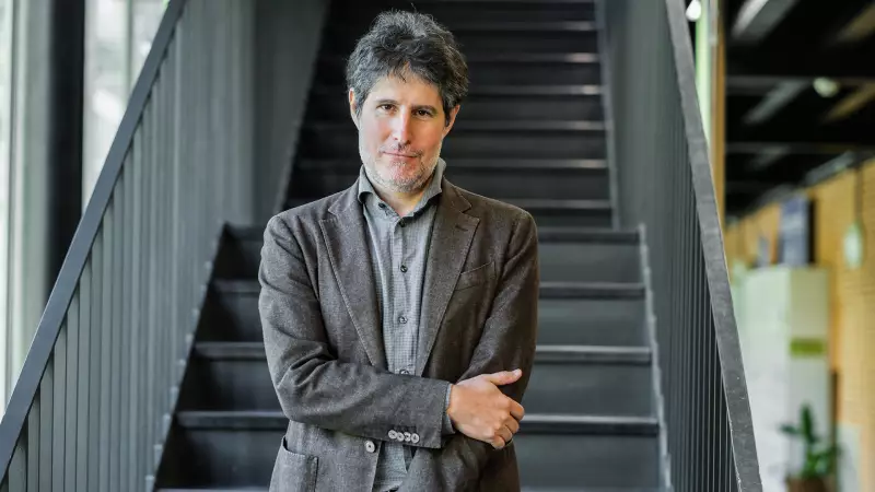 Giuliano da Empoli: O Pensador que se Tornou o Maquiavel da Política Moderna