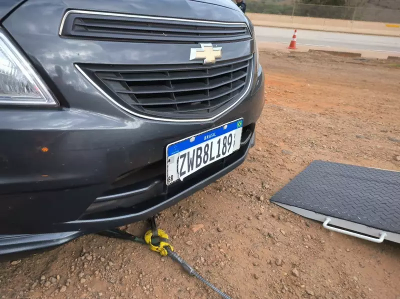 Golpe na BR-381: Motoristas presos por adulterar placas para fugir do pedágio em Minas