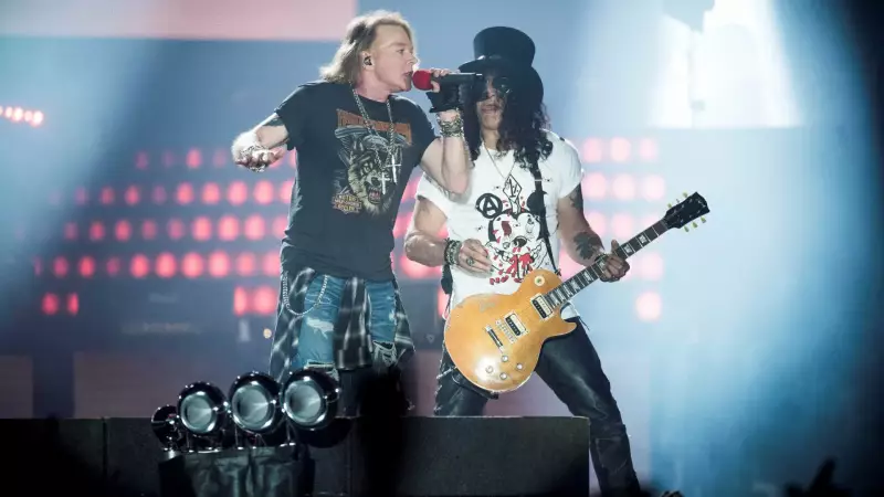 Guns N' Roses no Monsters of Rock 2026: Axl Rose e Slash se reúnem no palco brasileiro