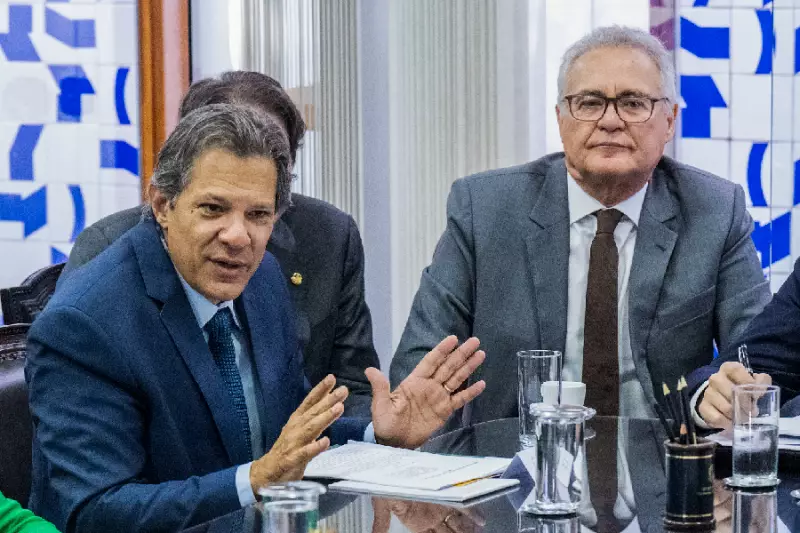 Haddad promete a Calheiros novo cálculo para projeto do Imposto de Renda: entenda as mudanças