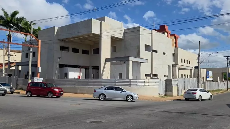 Hemocentro de Campos: Obra Paralisada e Promessa de Entrega Adiada para 2026