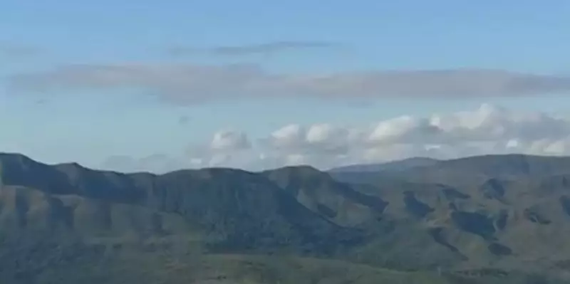 Homem tenta golpe do seguro ao jogar carro de morro e inventa sequestro em MG