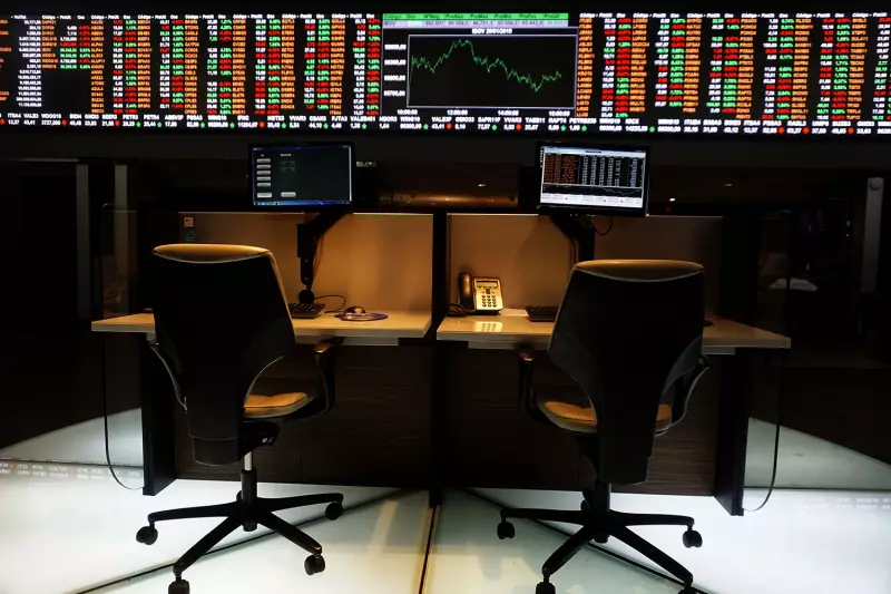 Ibovespa Bate Novo Recorde Histórico e Dólar Cai para R$ 5,34: Entenda os Motivos