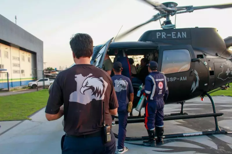 Idosa e criança em estado grave são resgatadas de helicóptero após emergências na zona rural de Manaus
