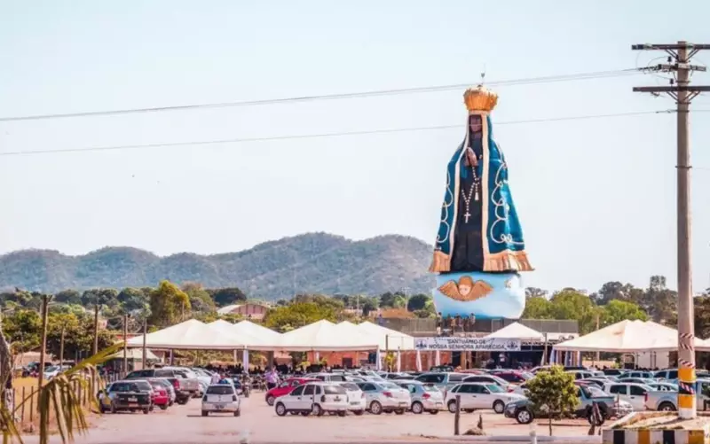 Imagem de Nossa Senhora Aparecida em Goiás Quebra Recorde Nacional com 30 Metros de Altura