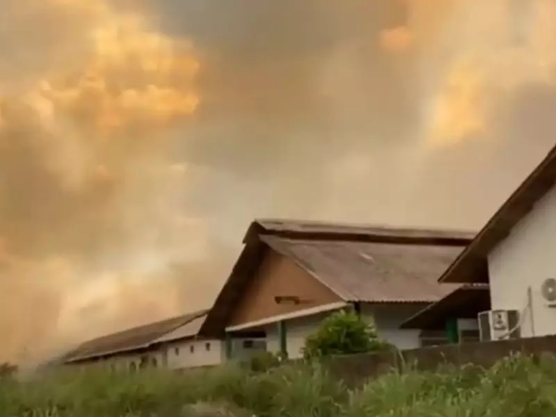 Incêndio assusta comunidade escolar no Acre: aulas suspensas após fogo se alastrar próximo a colégio
