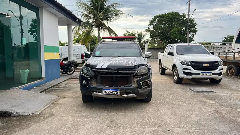 Investigador do Amazonas é afastado por suspeita de sexo com presos após bater viatura