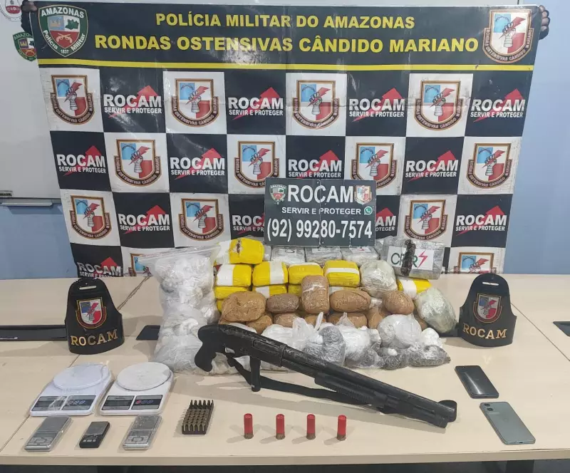 Jovem é preso com drogas escondidas em fundo falso de banheiro em Manaus | Estratégia Inusitada