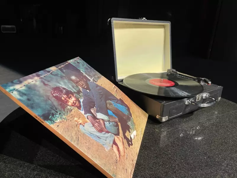 Lo Borges: Cantor apresenta melhora clínica, mas ainda não tem previsão de alta hospitalar