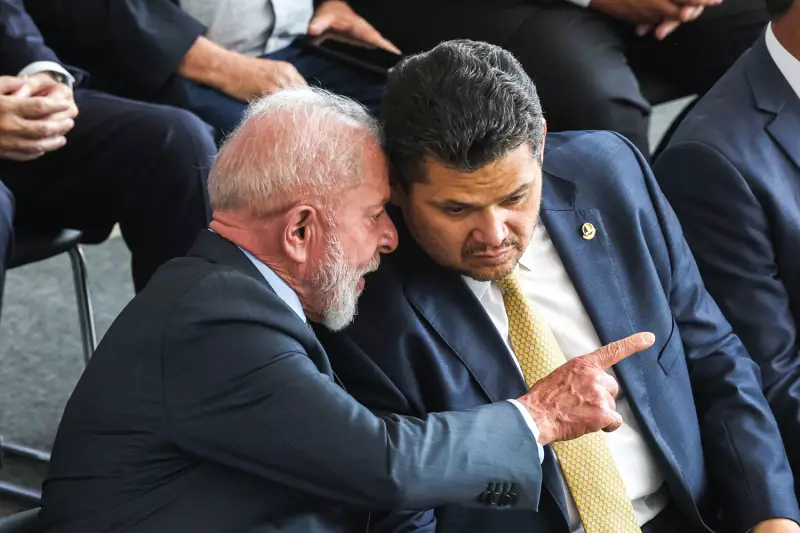 Lula comete gafe diplomática ao criticar Davi Alcolumbre em reunião ministerial